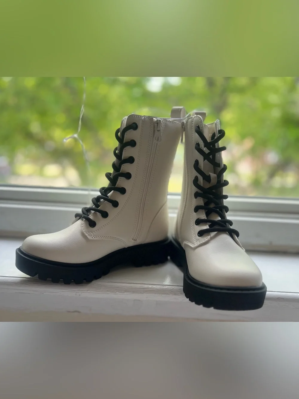 Art Class Kids' White Lace-up Combat Boots Size 13